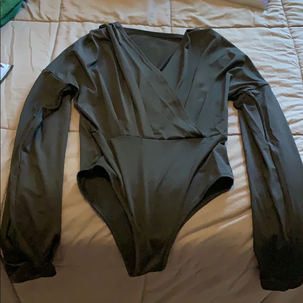 V neck bodysuit